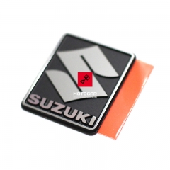 Znak, emblemat, logo Suzuki GSX GSX-R GSF AN VZ VL [OEM: 6828135F00]