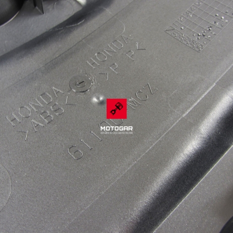 Błotnik Honda CB 1300 CB 900 przedni czarny [OEM: 61100MCZ020ZU]