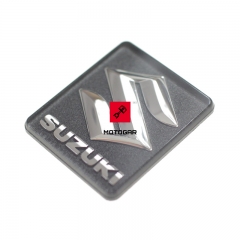 Emblemat logo Suzuki GSXR GSXS GW SFV VL VZ VZR AN DL GSF GSR GSX [OEM: 6828147HA0]