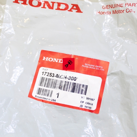 Przewód króciec filtra powietrza Honda VTX 1800 2002-2006 [OEM: 17253MCH300]