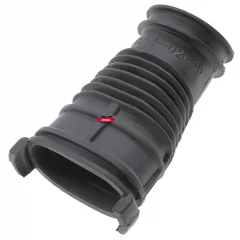 Króciec filtra powietrza Suzuki LT-F160 [OEM: 1389102C00]
