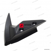 Chlapacz (prawy) przedniego błotnika Triumph Street Triple [OEM: T2311017]