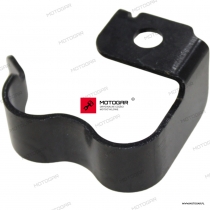 Uchwyt mocujący przewody przednie hamulcowe (lewy) Suzuki VLR1800 Intruder, C1800R [OEM: 5927122H00]