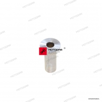 Tuleja mocowania baku, zbiornika paliwa Honda CBR600, CBR1000 [OEM: 17538MEED00]