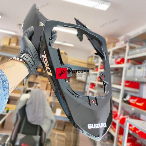 Ogon, owiewka siedzenia pasażera Suzuki GSR750 [OEM: 4731008J02YVB]