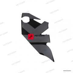 Naklejka owiewki prawa Suzuki GSX-R125 [OEM: 6818323K20BST]