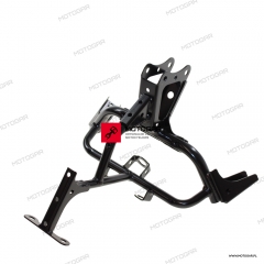 Stelaż, mocowanie owiewki przód Suzuki GSX-8 [OEM: 9451025L00]