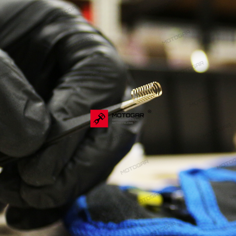 Sprężyna dekompresatora Honda XR250R, TRX400, XR400R, XBR500, FMX650, NX650, SLR650, FX650 Vigor [OEM: 14106MN1670]