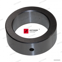 Tuleja łożyska kosza sprzęgłowego Suzuki GSX-R600, GSF650 Bandit, GSX650F, GSX-R750, GSX-R1000, GSF1250 Bandit [OEM: 2125301H10]