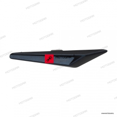 Zaślepka, plastik ramy tył prawa Triumph Daytona, Street Triple [OEM: T2301466]