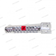 Podnóżek kierowcy prawy Suzuki GSX-8, SV650 [OEM: 4351618K20]